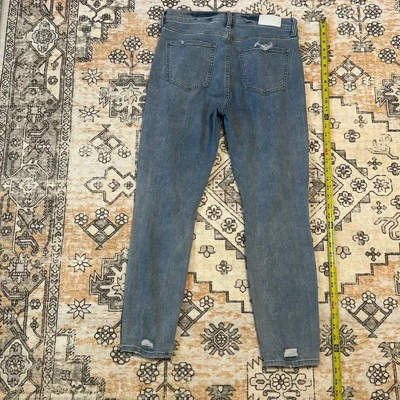 🎉HP🎉PISTOLA 29 Cassie- high waist & straight leg jeans w distressing—see photos - Picture 8 of 11